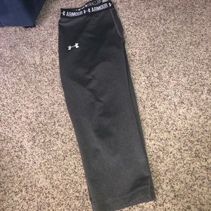 Under armor leggings (kids size 10-12)